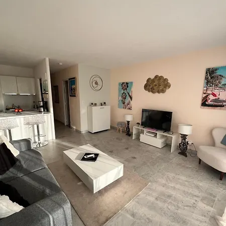 Grand Localisation Ideale アンティーブ